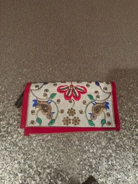 New Embroidered Jewelry Holder/ Clutch